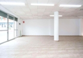 Local comercial en venta con 167m² en Castellar del Vallès, passeig, 08211 foto