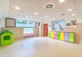 214m² locaux commerciaux pour vente à Pampelune, dans le quartier de Ezkaba, Calle Inge Morath photo