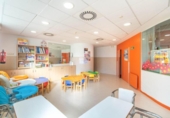 214m² locaux commerciaux pour vente à Pampelune, dans le quartier de Ezkaba, Calle Inge Morath photo