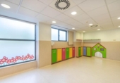 214m² locaux commerciaux pour vente à Pampelune, dans le quartier de Ezkaba, Calle Inge Morath photo