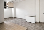 98m² commercial premises for sale in Montbrió del Camp, Carrer de la Vilanova photo