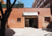 Local comercial en venta con 417m² en Rubí, Carrer de Milà i Fontanals foto