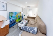 Local comercial en venta con 219m² en Granada, en la zona de La Victoria, Calle Las Vegas foto