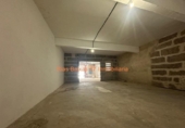 176m² locaux commerciaux pour vente à Vigo, dans le quartier de Lavadores, Rúa de Novo Panasco photo