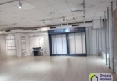 Local comercial en venta con 900m² en Marbella, Avenida Ramón y Cajal foto