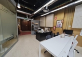 Nave Industrial en venta con 234m² en Madrid, en la zona de Legazpi, Calle del Bronce foto