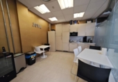 Nave Industrial en venta con 234m² en Madrid, en la zona de Legazpi, Calle del Bronce foto