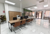 Local comercial
en venda
amb 120m² a Los Montesinos, Calle Padre Damián foto