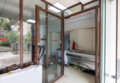 Local comercial en venta con 800m² en Granada, carretera de la sierra foto