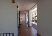 Local comercial en venta con 100m² en San Roque, en la zona de Sotogrande, Avenida de la Reserva foto