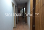 Local comercial en alquiler con 140m² en Barcelona, en la zona de el Poble-sec, Carrer de la Creu dels Molers foto