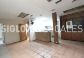 Local comercial en alquiler con 140m² en Barcelona, en la zona de el Poble-sec, Carrer de la Creu dels Molers foto
