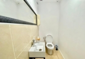 332m² commercial premises for sale in Torrevieja, Calle Concordia photo