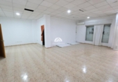 100m² commercial premises for sale in Torrevieja, Carretera de Circunvalación photo