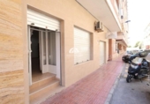 100m² commercial premises for sale in Torrevieja, Carretera de Circunvalación photo