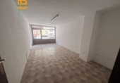 Local comercial
en venda
amb 120m² a Laredo foto