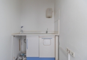 64m² commercial premises for sale in Jerez photo
