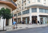 Local comercial
en venda
amb 48m² a Granada, Centro foto
