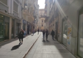 Local comercial
en venda
amb 48m² a Granada, Centro foto