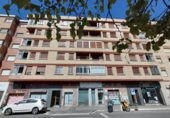 Local comercial
en venda
amb 280m² a Vitòria, a la zona de Aranbizkarra, Calle Palencia foto