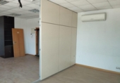93m² office for sale in Villaviciosa de Odón, Calle Electricistas photo