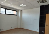 93m² office for sale in Villaviciosa de Odón, Calle Electricistas photo