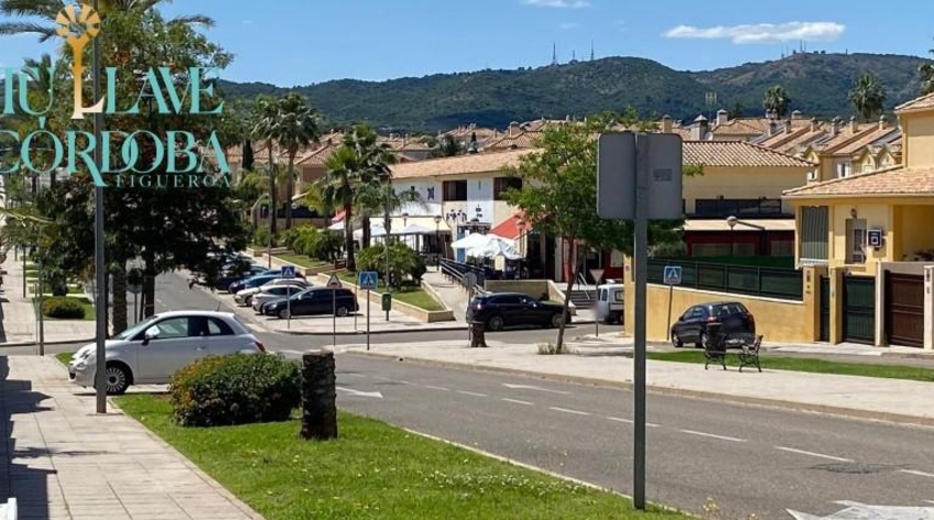 Local comercial
