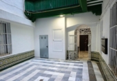 Local comercial en venta con 100m² en Cádiz, Calle Cánovas del Castillo foto