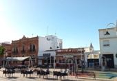 Local comercial en venta con 189m² en San Juan del Puerto, Calle Colón foto