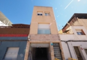 110m² commercial premises for sale in Sabadell, Carrer de Bujaruelo photo