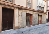 Local comercial en venta con 100m² en Cádiz, Calle San Miguel foto