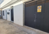 Local comercial en venta con 170m² en Chiclana de la Frontera, Calle Violeta foto