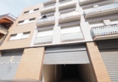 199m² commercial premises for sale in Tarrasa, Carrer del Pintor Vancells photo