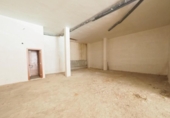 199m² commercial premises for sale in Tarrasa, Carrer del Pintor Vancells photo