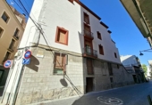 680m² building residential for sale in Igualada, Passeig de Mossèn Jacint Verdaguer photo