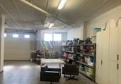 Local comercial en venta con 324m² en Lardero foto