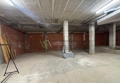 Local comercial en venta con 324m² en Lardero foto