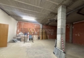 Local comercial en venta con 324m² en Lardero foto