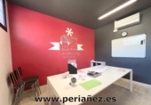 Local comercial en alquiler con 150m² en el Prat de Llobregat foto
