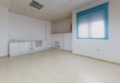 Oficines
en lloguer
amb 300m² a Villafranca de los Barros foto