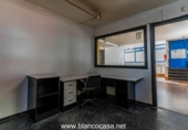 Local comercial
en venda
amb 77m² a Carballo, Rúa de Ponte foto