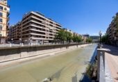 Local comercial Industrial
en venda
amb 340m² a Granada, a la zona de Barri de Sant Antón, Camino de Ronda foto