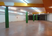 Local comercial en alquiler con 382m² en Valdepeñas foto