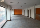 406m² locaux commerciaux pour vente à Valladolid, Plaça de Sales i Ferré photo