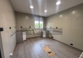 182m² office for rent in Logroño photo