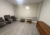 182m² office for rent in Logroño photo