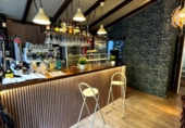50m² restaurant for sale in Barcelona, in the area of Les Corts photo