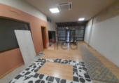 274m² entrepôt pour vente à Cuenca photo